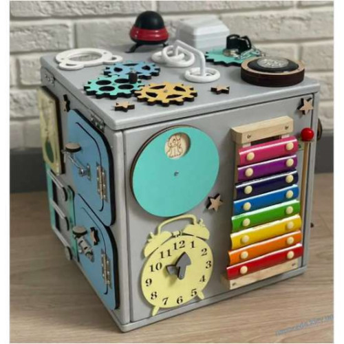 Бізіборд дитяча розвиваюча іграшка, форма Куб 24 елементи 30см