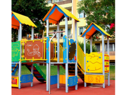 Ігрове обладнання з HDPE/HPL пластику від виробника