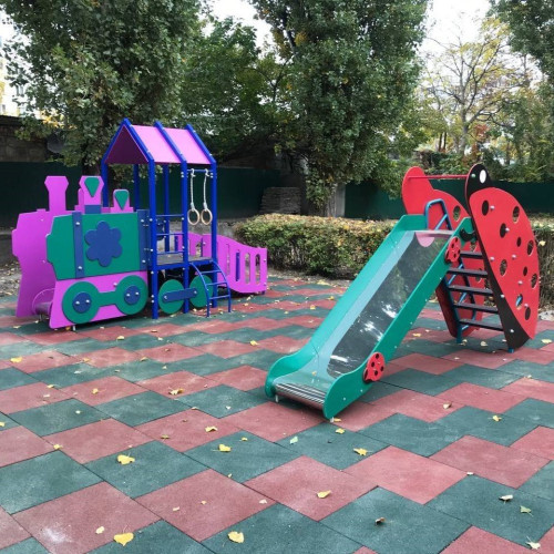 Дитячий майданчик з 5 елементів у садок для вулиці Казка Дитячий майданчик з 5 елементів у садок для вулиці Казка
