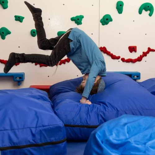 Страховочный мат Альпинист в спортивный зал ✅ хорошие характеристики Страховочный мат Альпинист в спортивный зал ✅ хорошие характеристики